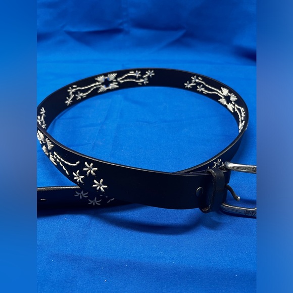 Old Trends Senna Leather Belt, size 38 - Picture 6 of 8